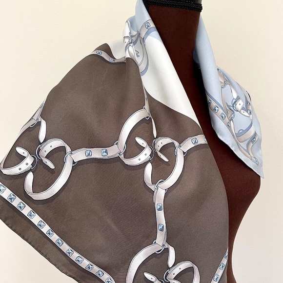 Gucci Logo Chains Color-Block Brown Blue GG Silk Scarf - Picture 4 of 13